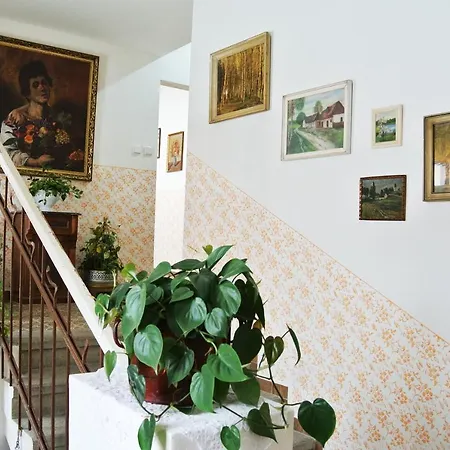 Restaurace A Ubrousku Prostri Se Нова-Быстршице