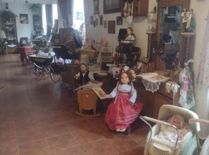 Restaurace A Ubrousku Prostri Se Vendégház Nová Bystřice