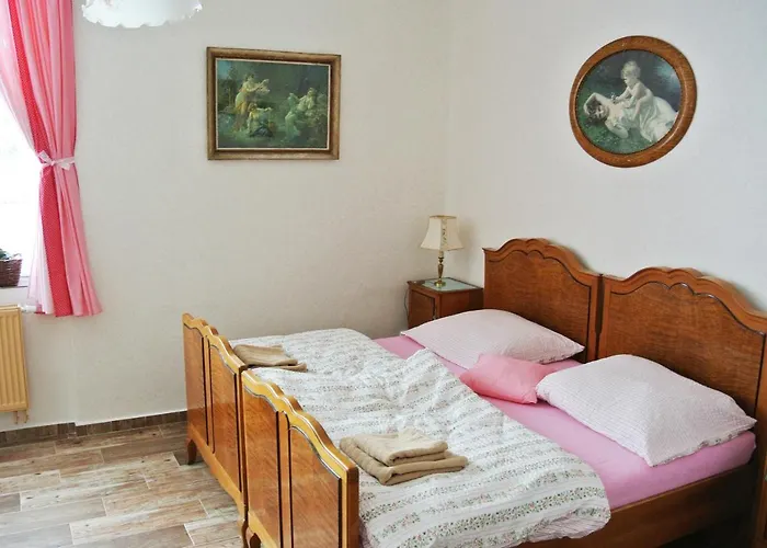 Restaurace A Ubrousku Prostri Se 3* Nová Bystřice