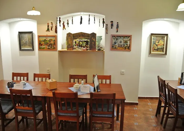 Restaurace A Ubrousku Prostri Se Pensionat